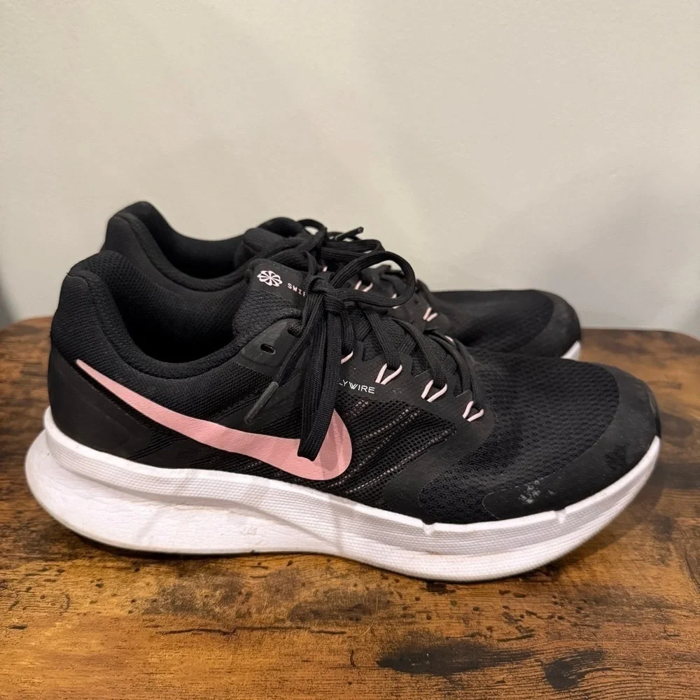 Nike Swift 3 Flywire Women’s Black White Pink Running Shoes Size 10